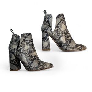 Cape‎ Robbin Black and Gray Snake Print Heeled Boots